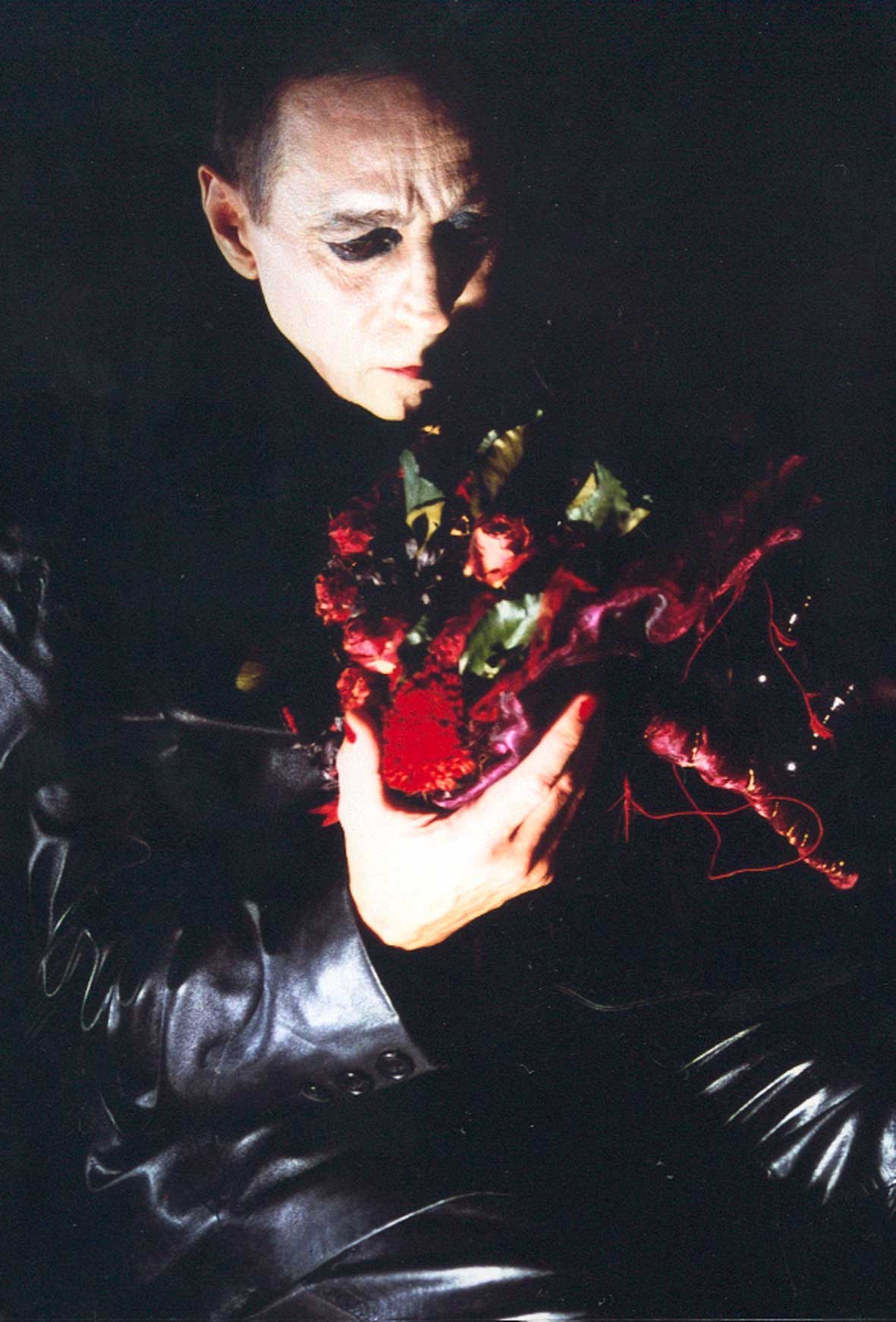 Stephane Marti - mira-corpora